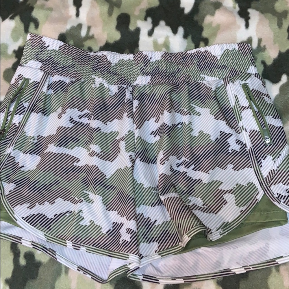 Avia Women’s Shorts w Spandex inside size S